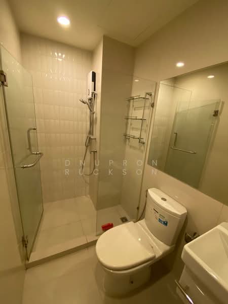 Life Asoke, Bangkok, Asoke-Dindang Road, Bang Kapi, Huai Khwang, Bangkok, 1 Bedroom, 35 sqm, Condo For Rent, by Dnupron Ruckson, 500380501 - DDproperty.com