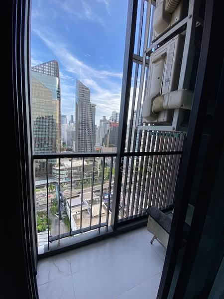 Life Asoke, Bangkok, Asoke-Dindang Road, Bang Kapi, Huai Khwang, Bangkok, 1 Bedroom, 35 sqm, Condo For Rent, by Dnupron Ruckson, 500380501 - DDproperty.com