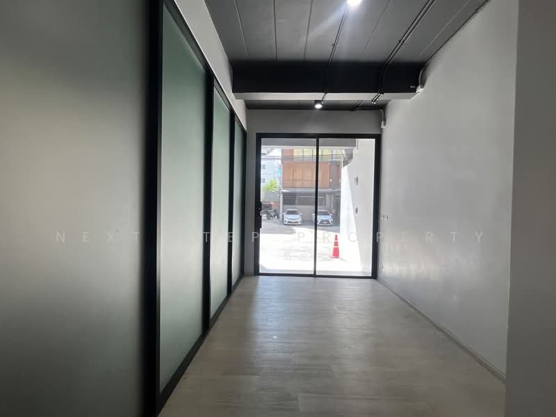 The Pride Sukhumvit 77, Bangkok, Soi On Nut 30, Suan Luang, Bangkok, 10+ Bedrooms, 760 sqm, Townhouse For Sale, by Next step property, 500380506 - DDproperty.com