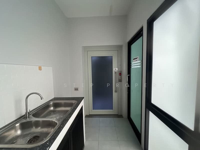 The Pride Sukhumvit 77, Bangkok, Soi On Nut 30, Suan Luang, Bangkok, 10+ Bedrooms, 760 sqm, Townhouse For Sale, by Next step property, 500380506 - DDproperty.com