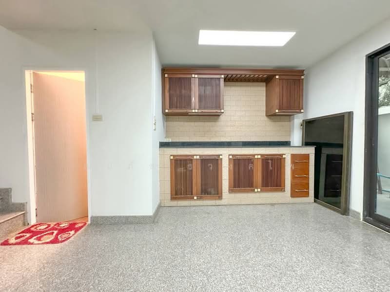 Townhome For Sale and For Rent,at Onnut 44, Bangkok, Suan Luang, Bangkok, 3 Bedrooms, 120 sqm, Townhouse For Sale, by ณปภัช ธวงค์ไพ, 500380510 - DDproperty.com