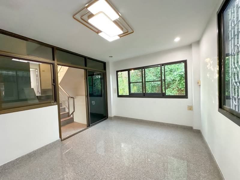 Townhome For Sale and For Rent,at Onnut 44, Bangkok, Suan Luang, Bangkok, 3 Bedrooms, 120 sqm, Townhouse For Sale, by ณปภัช ธวงค์ไพ, 500380510 - DDproperty.com