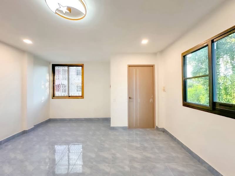 Townhome For Sale and For Rent,at Onnut 44, Bangkok, Suan Luang, Bangkok, 3 Bedrooms, 120 sqm, Townhouse For Sale, by ณปภัช ธวงค์ไพ, 500380510 - DDproperty.com