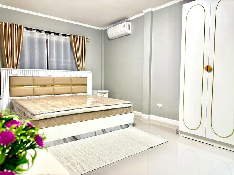undefined, Chon Buri (Pattaya), Nong Pru, Bang Lamung (Pattaya), Chon Buri (Pattaya), 4 Bedrooms, 300 sqm, Single Detached House For Sale, by Achitaphop Klinpipat, 500380517 - DDproperty.com
