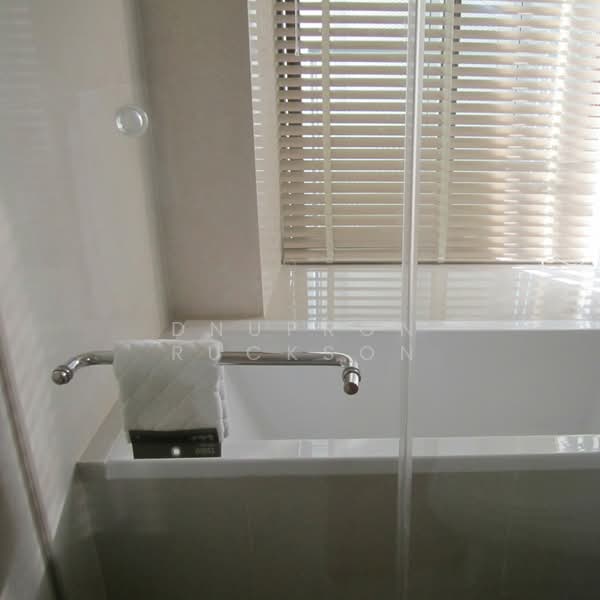 The Emporio Place, Bangkok, 93 Soi Sukhumvit 24, Sukhumvit Road, Khong Tan, Khlong Toei, Bangkok, 1 Bedroom, 47 sqm, Condo For Rent, by Dnupron Ruckson, 500380540 - DDproperty.com