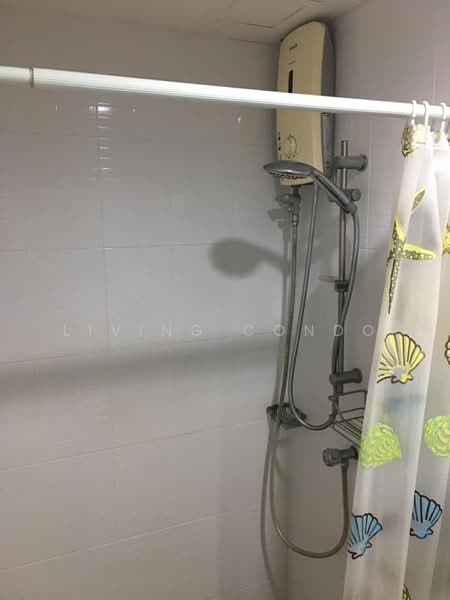 Lumpini Condo Town Raminthra-Latplakhao, Bangkok, Lat Pla Khao Road, Anusaowari, Bang Khen, Bangkok, 1 Bedroom, 26 sqm, Condo For Rent, by Living Condo, 500380578 - DDproperty.com