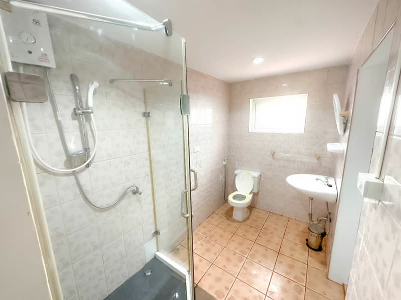 undefined, Chon Buri (Pattaya), Nong Pru, Bang Lamung (Pattaya), Chon Buri (Pattaya), 3 Bedrooms, 180 sqm, Single Detached House For Rent, by Sirisongkran Kasemkun, 500380594 - DDproperty.com