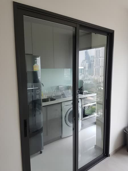 Rhythm Sukhumvit 36-38, Bangkok, 55 Soi Sukhumvit 36, Sukhumvit Road, Phra Kanong, Khlong Toei, Bangkok, 1 Bedroom, 33 sqm, Condo For Rent, by Dnupron Ruckson, 500380604 - DDproperty.com