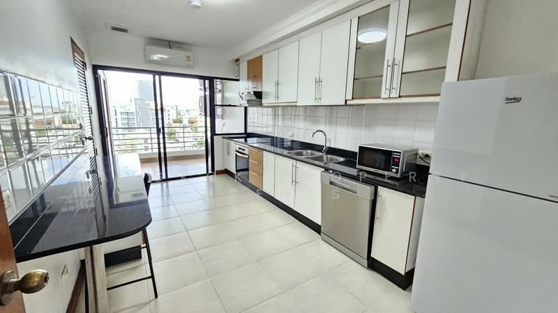 P.R. Home 3, Bangkok, 39-3 Soi Torsak, Khlong Tan Nua, Watthana, Bangkok, 3 Bedrooms, 300 sqm, Condo For Rent, by BANGKOK PROPERTY AGENTS, 500380614 - DDproperty.com