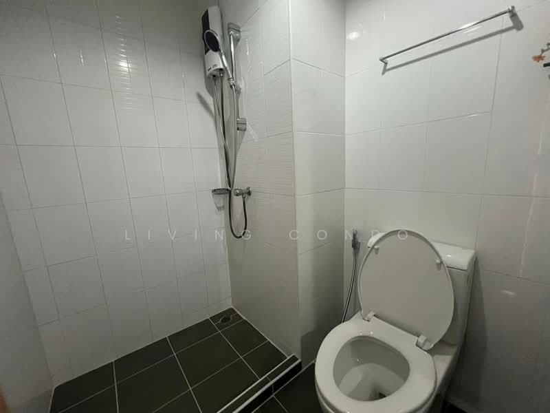 Lumpini Condo Town Raminthra-Latplakhao, Bangkok, Lat Pla Khao Road, Anusaowari, Bang Khen, Bangkok, 1 Bedroom, 26 sqm, Condo For Rent, by Living Condo, 500380625 - DDproperty.com