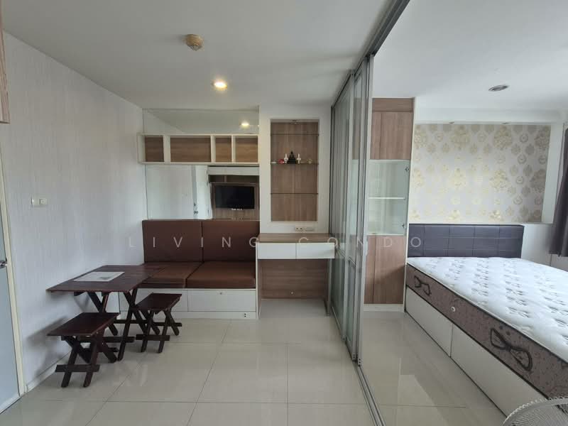 Lumpini Condo Town Raminthra-Latplakhao, Bangkok, Lat Pla Khao Road, Anusaowari, Bang Khen, Bangkok, 1 Bedroom, 26 sqm, Condo For Rent, by Living Condo, 500380625 - DDproperty.com
