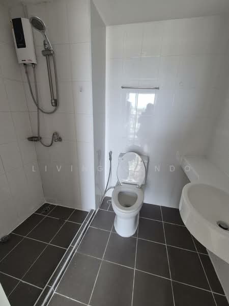Lumpini Condo Town Raminthra-Latplakhao, Bangkok, Lat Pla Khao Road, Anusaowari, Bang Khen, Bangkok, 1 Bedroom, 26 sqm, Condo For Rent, by Living Condo, 500380625 - DDproperty.com