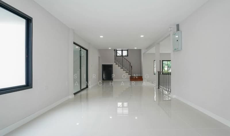 ลดาวัลย์ ปิ่นเกล้า, Bangkok, บรมราชชนนี, Taling Chan, Taling Chan, Bangkok, 4 Bedrooms, 348 sqm, Single Detached House For Sale, by Siripong Iamcharas, 500380627 - DDproperty.com