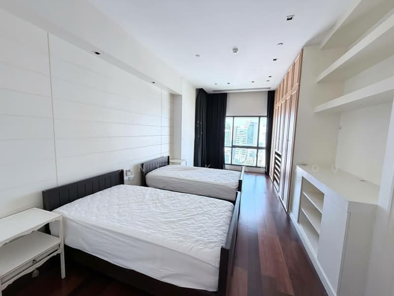 Le Raffine Sukhumvit 39, Bangkok, Soi Sukhumvit 39, Khlong Tan Nua, Watthana, Bangkok, 3 Bedrooms, 401 sqm, Condo For Rent, by Chayanin Khanijou, 500380645 - DDproperty.com