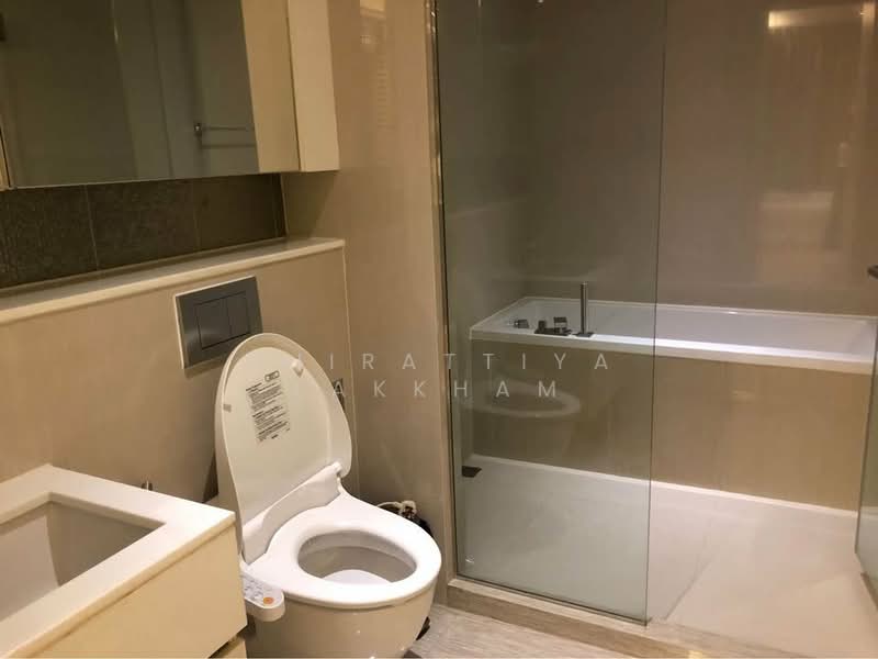H Sukhumvit 43, Bangkok, 28 Sukhumvit 34 Road, Khlong Tan Nua, Watthana, Bangkok, 1 Bedroom, 43 sqm, Condo For Rent, by Chirattiya Lakkham, 500380702 - DDproperty.com