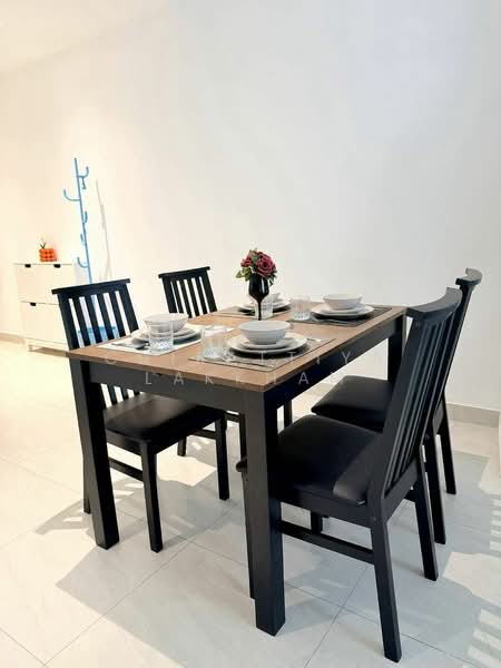 Tait Sathorn 12, Bangkok, Soi Sathorn 12, Sathorn Road, Silom, Bang Rak, Bangkok, 2 Bedrooms, 98 sqm, Condo For Rent, by Chirattiya Lakkham, 500380728 - DDproperty.com