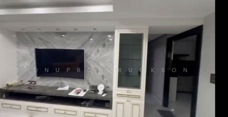 Lumpini Place Water Cliff, Bangkok, Soi Sathu Pradit 19 Yeak 10, Chong Nonsi, Yan Nawa, Bangkok, 3 Bedrooms, 126 sqm, Condo For Rent, by Dnupron Ruckson, 500380729 - DDproperty.com