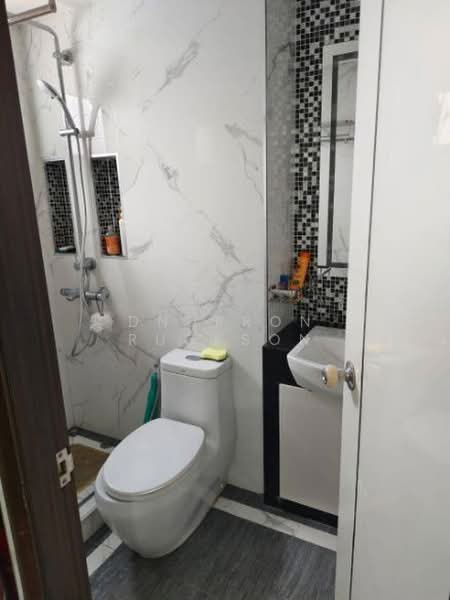 Lumpini Place Water Cliff, Bangkok, Soi Sathu Pradit 19 Yeak 10, Chong Nonsi, Yan Nawa, Bangkok, 3 Bedrooms, 126 sqm, Condo For Rent, by Dnupron Ruckson, 500380729 - DDproperty.com