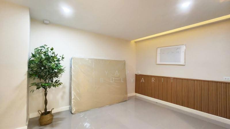 ทาวน์โฮมตกแต่งใหม่ จรัญสนิทวงศ์ 90, bangkok, จรัญสนิทวงศ์, Bang O, Bang Phlat, Bangkok, 2 Bedrooms, 120 sqm, Townhouse For Rent, by Poonyaporn Veerabulyarit, 500380738 - DDproperty.com