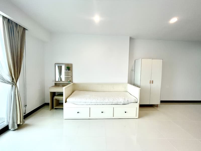 Supalai Prima Riva (Residential), Bangkok, Rama 3 Road, Chong Nonsi, Yan Nawa, Bangkok, Studio, 43 sqm, Condo For Rent, by NATTHAPOL Sakulboontanom, 500380747 - DDproperty.com