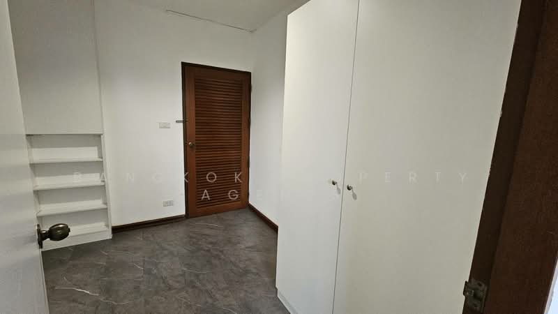P.R. Home 3, Bangkok, 39-3 Soi Torsak, Khlong Tan Nua, Watthana, Bangkok, 2 Bedrooms, 200 sqm, Condo For Rent, by BANGKOK PROPERTY AGENTS, 500380750 - DDproperty.com