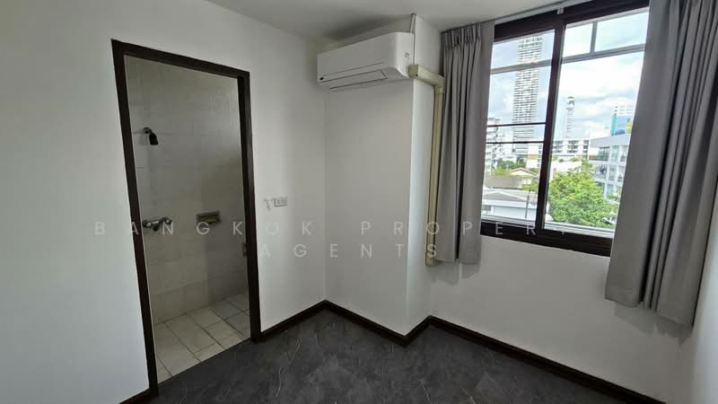 P.R. Home 3, Bangkok, 39-3 Soi Torsak, Khlong Tan Nua, Watthana, Bangkok, 2 Bedrooms, 200 sqm, Condo For Rent, by BANGKOK PROPERTY AGENTS, 500380750 - DDproperty.com