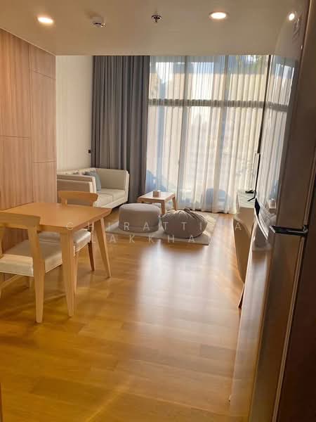 Siamese Exclusive Sukhumvit 31, Bangkok, 75 Soi Sukhumvit 31, Khlong Tan Nua, Watthana, Bangkok, 1 Bedroom, 65 sqm, Condo For Rent, by Chirattiya Lakkham, 500380777 - DDproperty.com