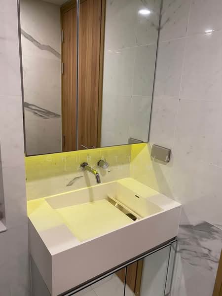Siamese Exclusive Sukhumvit 31, Bangkok, 75 Soi Sukhumvit 31, Khlong Tan Nua, Watthana, Bangkok, 1 Bedroom, 65 sqm, Condo For Rent, by Chirattiya Lakkham, 500380777 - DDproperty.com