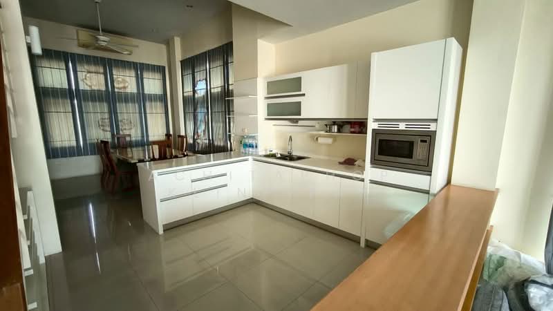 undefined, Chon Buri (Pattaya), Bang Phra, Si Racha, Chon Buri (Pattaya), 3 Bedrooms, 316 sqm, Townhouse For Sale, by Achitaphop Klinpipat, 500380811 - DDproperty.com