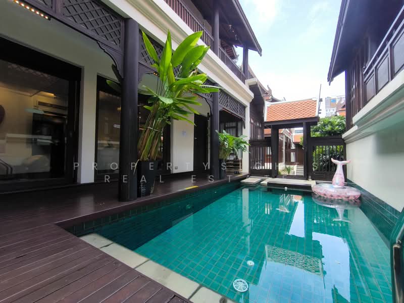House in Compound BTS Ekkamai 4 bed / 2 bath, กรุงเทพ, พระโขนง, คลองเตย, กรุงเทพ, 350 ตร.ม., บ้านเดี่ยว ให้เช่า, โดย PROPERTYSIGHTS REAL ESTATE, 500380834 - DDproperty.com