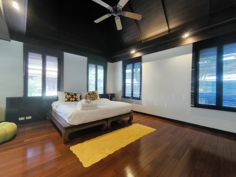 House in Compound BTS Ekkamai 4 bed / 2 bath, กรุงเทพ, พระโขนง, คลองเตย, กรุงเทพ, 350 ตร.ม., บ้านเดี่ยว ให้เช่า, โดย PROPERTYSIGHTS REAL ESTATE, 500380834 - DDproperty.com