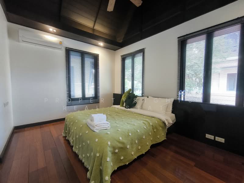 House in Compound BTS Ekkamai 4 bed / 2 bath, กรุงเทพ, พระโขนง, คลองเตย, กรุงเทพ, 350 ตร.ม., บ้านเดี่ยว ให้เช่า, โดย PROPERTYSIGHTS REAL ESTATE, 500380834 - DDproperty.com