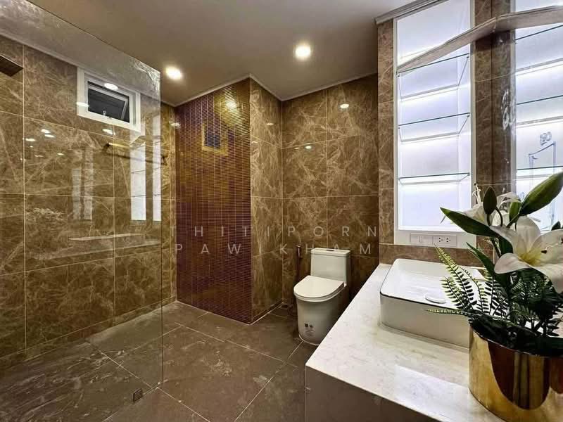 5-BR House, Chon Buri (Pattaya), Na Kloe, Bang Lamung (Pattaya), Chon Buri (Pattaya), 5 Bedrooms, 377 sqm, Single Detached House For Sale, by Thitiporn Pawikham, 500380897 - DDproperty.com