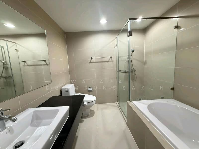 Belle Grand Rama 9, Bangkok, 131 Rama 9 Road, Huai Khwang, Bangkok, 3 Bedrooms, 101 sqm, Condo For Rent, by Walapa Jidbumrungsakun, 500380903 - DDproperty.com