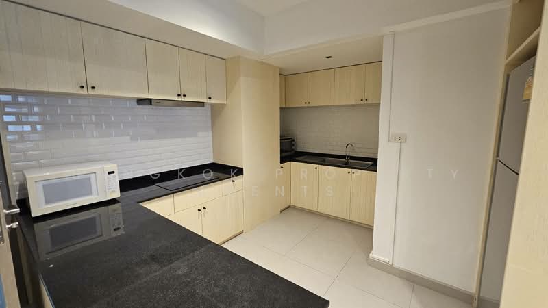 Villa Bajaj, Bangkok, Soi Sukhumvit 19, Khlongtoei Nua, Watthana, Bangkok, 2 Bedrooms, 160 sqm, Condo For Rent, by BANGKOK PROPERTY AGENTS, 500380911 - DDproperty.com