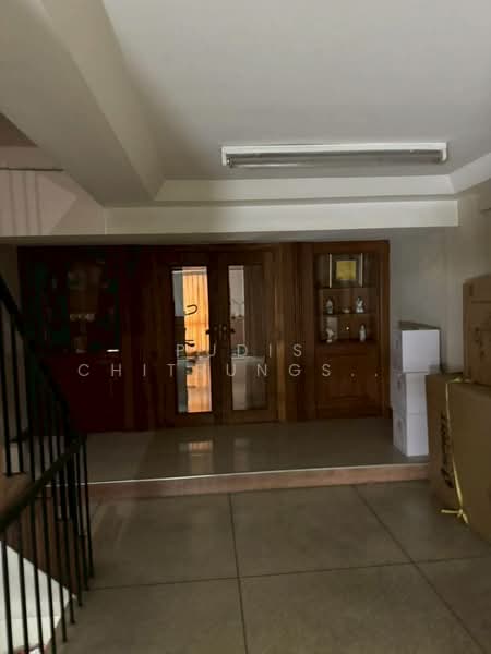 Commercial Building for Rent – Klong Tan / Phatthanakan, Bangkok, Suan Luang, Bangkok, , 752 sqm, Shophouse For Rent, by Pudis Chitrungsakorn, 500380933 - DDproperty.com