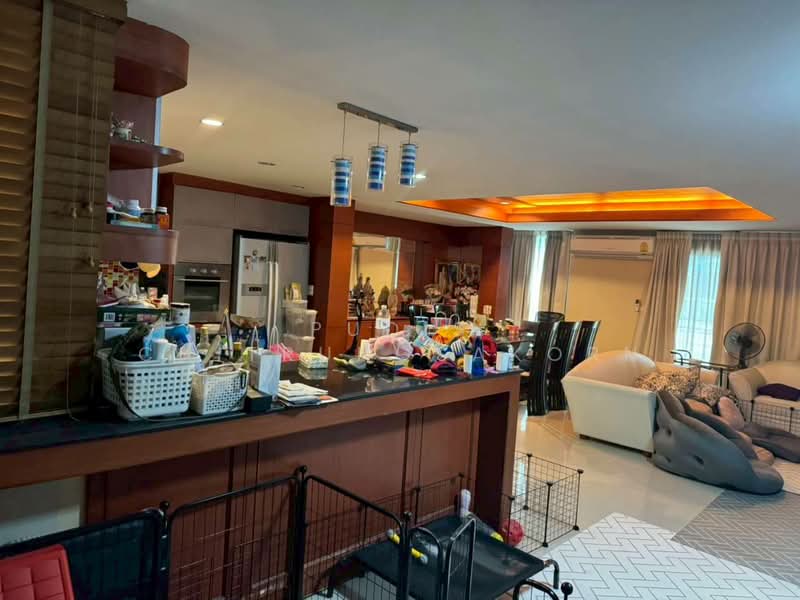 Commercial Building for Rent – Klong Tan / Phatthanakan, Bangkok, Suan Luang, Bangkok, , 752 sqm, Shophouse For Rent, by Pudis Chitrungsakorn, 500380933 - DDproperty.com