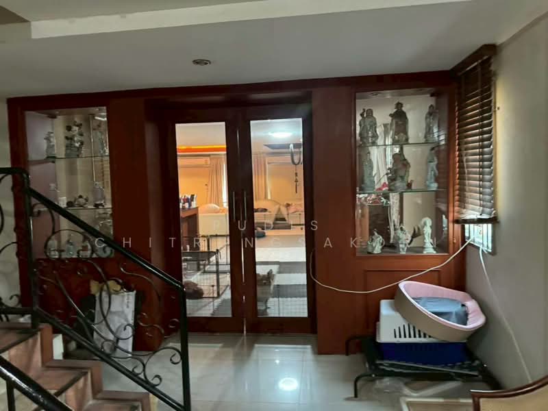 Commercial Building for Rent – Klong Tan / Phatthanakan, Bangkok, Suan Luang, Bangkok, , 752 sqm, Shophouse For Rent, by Pudis Chitrungsakorn, 500380933 - DDproperty.com