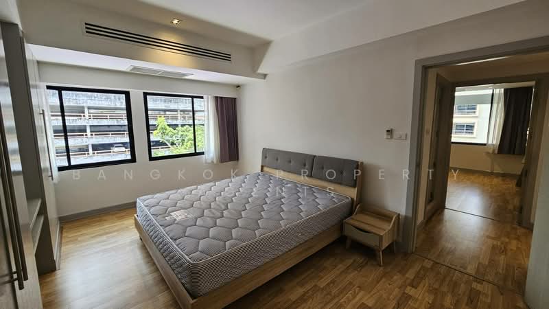 Villa Bajaj, Bangkok, Soi Sukhumvit 19, Khlongtoei Nua, Watthana, Bangkok, 3 Bedrooms, 240 sqm, Condo For Rent, by BANGKOK PROPERTY AGENTS, 500380944 - DDproperty.com