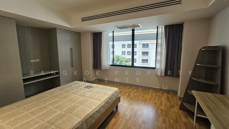 Villa Bajaj, Bangkok, Soi Sukhumvit 19, Khlongtoei Nua, Watthana, Bangkok, 3 Bedrooms, 240 sqm, Condo For Rent, by BANGKOK PROPERTY AGENTS, 500380944 - DDproperty.com