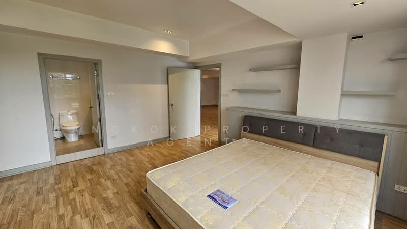 Villa Bajaj, Bangkok, Soi Sukhumvit 19, Khlongtoei Nua, Watthana, Bangkok, 3 Bedrooms, 240 sqm, Condo For Rent, by BANGKOK PROPERTY AGENTS, 500380944 - DDproperty.com