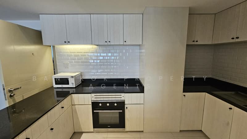 Villa Bajaj, Bangkok, Soi Sukhumvit 19, Khlongtoei Nua, Watthana, Bangkok, 2 Bedrooms, 161 sqm, Condo For Rent, by BANGKOK PROPERTY AGENTS, 500380974 - DDproperty.com