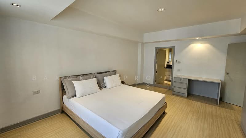 Villa Bajaj, Bangkok, Soi Sukhumvit 19, Khlongtoei Nua, Watthana, Bangkok, 2 Bedrooms, 161 sqm, Condo For Rent, by BANGKOK PROPERTY AGENTS, 500380974 - DDproperty.com