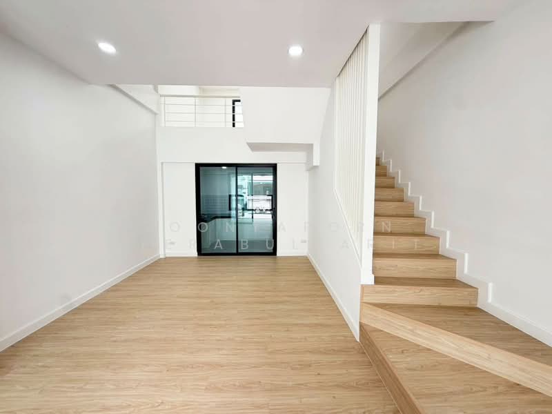Baan Saranon Pak Kret : หมู่บ้านสรานนท์ ปากเกร็ด, นนทบุรี, เคหะสรานนท์, ปากเกร็ด, นนทบุรี, 216 ตร.ม., ทาวน์เฮ้าส์ ขาย, โดย Poonyaporn Veerabulyarit, 500381007 - DDproperty.com