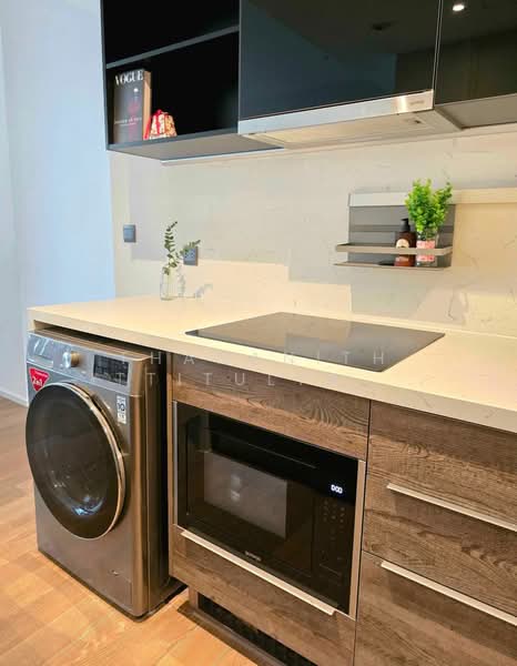 Muniq Langsuan, Bangkok, Soi Tonson, Lumphini, Pathum Wan, Bangkok, 2 Bedrooms, 86 sqm, Condo For Rent, by Thananith Ittitulyapong, 500381010 - DDproperty.com