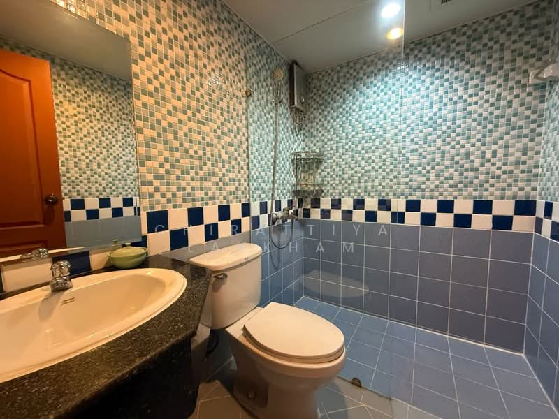 Lumpini Place Rama 4-Sathorn, Bangkok, 164 Soi Sri Bamphen, Chong Nonsi, Yan Nawa, Bangkok, 2 Bedrooms, 60 sqm, Condo For Sale, by Chirattiya Lakkham, 500381023 - DDproperty.com