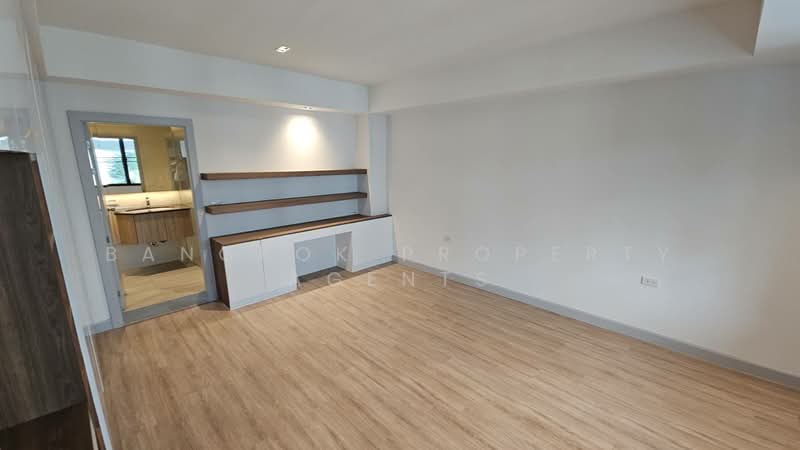 Villa Bajaj, Bangkok, Soi Sukhumvit 19, Khlongtoei Nua, Watthana, Bangkok, 2 Bedrooms, 159 sqm, Condo For Rent, by BANGKOK PROPERTY AGENTS, 500381029 - DDproperty.com