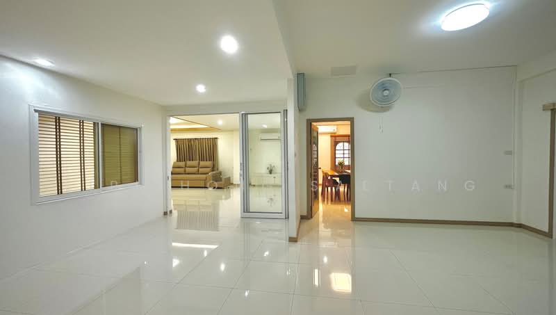 For Rent Fully Renovated, Excellent Value Family Home, Sukhumvit-Bangna (Udomsuk 58), Bangkok, สุขุมวิท 103, Bang Na Nuea, Bang Na, Bangkok, 4 Bedrooms, 350 sqm, Single Detached House For Rent, by Sirithong Saetang, 500381053 - DDproperty.com