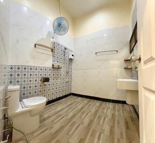 For Rent Fully Renovated, Excellent Value Family Home, Sukhumvit-Bangna (Udomsuk 58), Bangkok, สุขุมวิท 103, Bang Na Nuea, Bang Na, Bangkok, 4 Bedrooms, 350 sqm, Single Detached House For Rent, by Sirithong Saetang, 500381053 - DDproperty.com