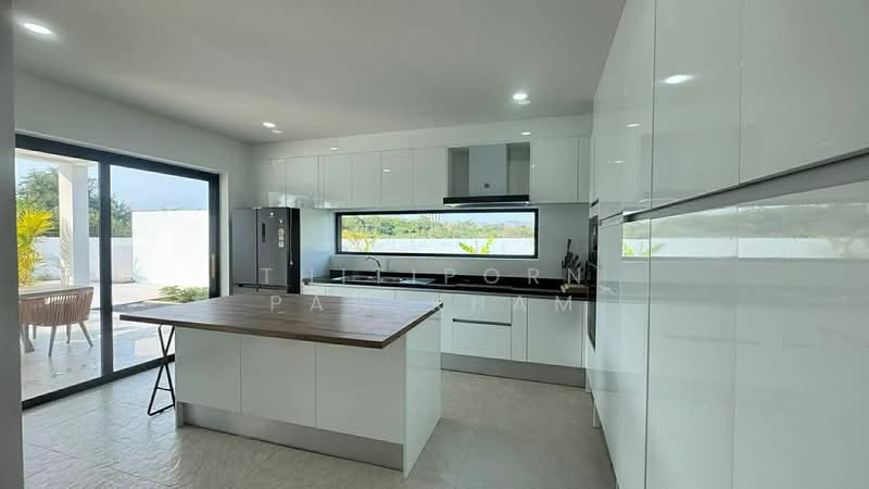 3-BR House, Prachuap Khiri Khan, Hin Lek Fai, Hua Hin, Prachuap Khiri Khan, 3 Bedrooms, 384 sqm, Single Detached House For Rent, by Thitiporn Pawikham, 500381082 - DDproperty.com